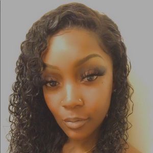 Meet your Posher, Tay